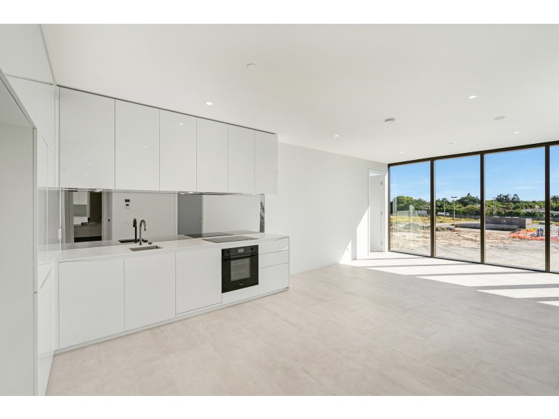 2203/2 The Lanes Boulevard, Mermaid Waters QLD 4218