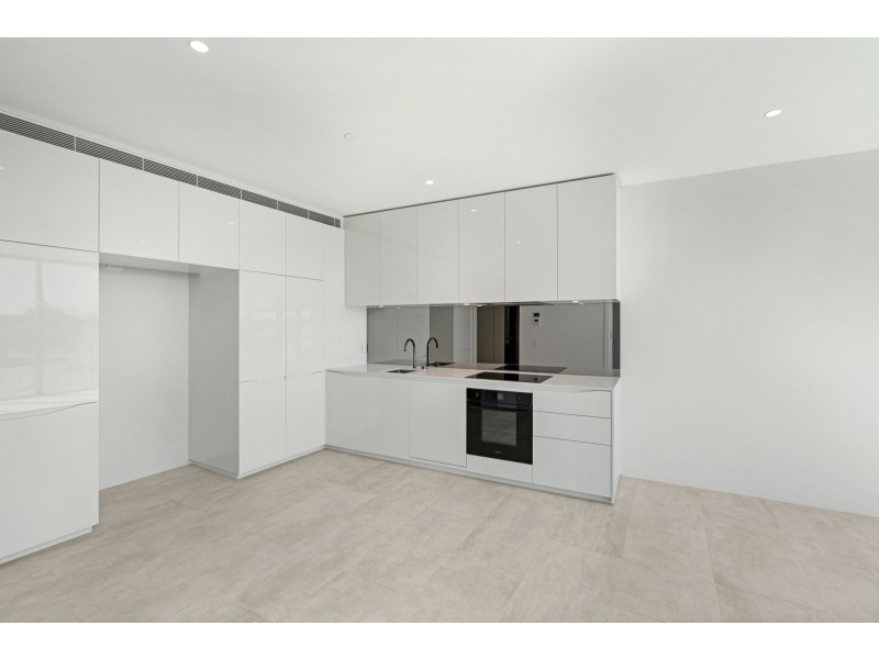 2203/2 The Lanes Boulevard, Mermaid Waters QLD 4218