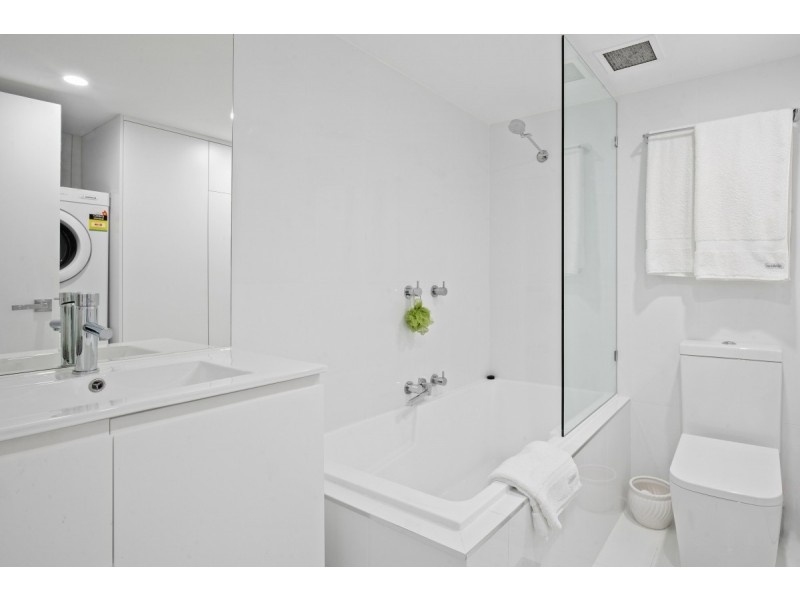 7/19 Monaco Street, Surfers Paradise QLD 4217