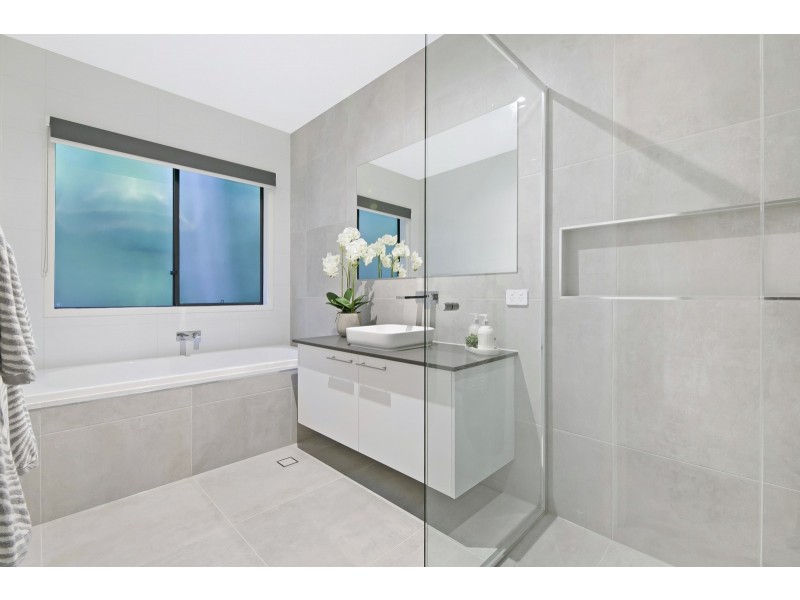 32A Viscount Drive, Tallai QLD 4213