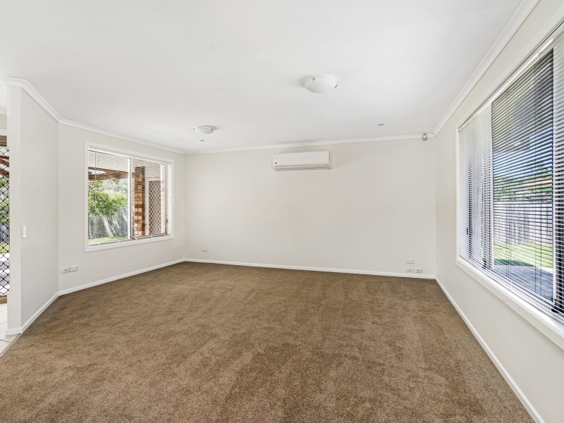 55 Universal Street, Pacific Pines QLD 4211