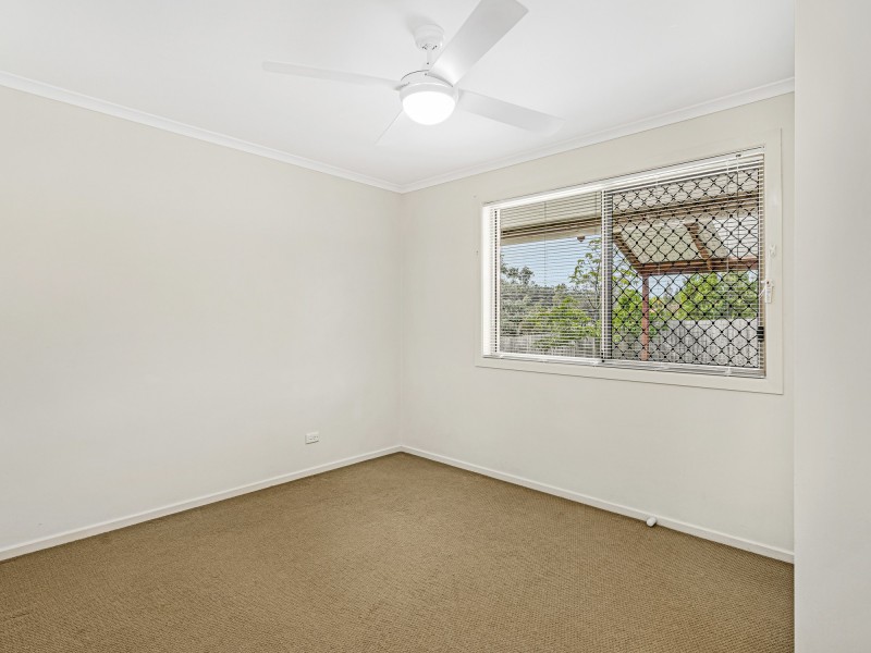 55 Universal Street, Pacific Pines QLD 4211