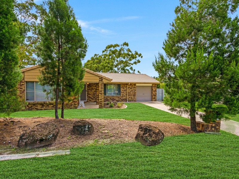 55 Universal Street, Pacific Pines QLD 4211