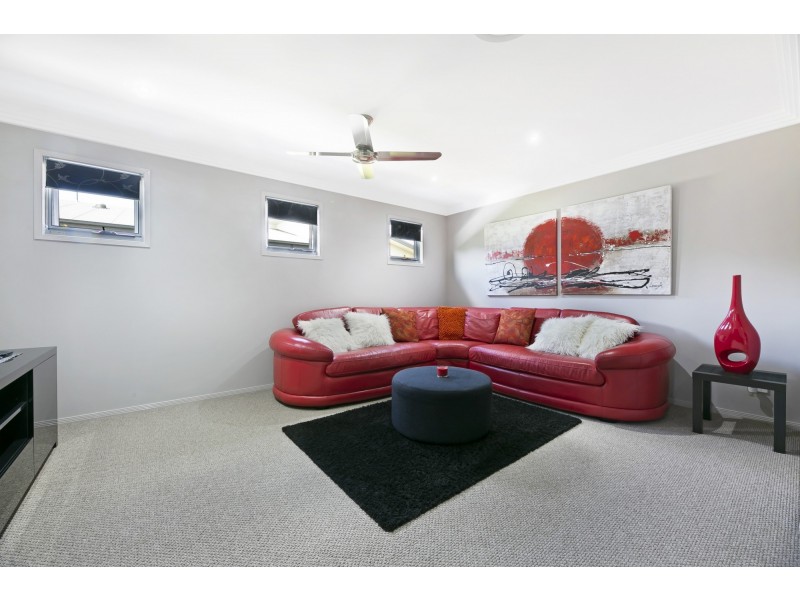 2/14 Heights Drive, Robina QLD 4226