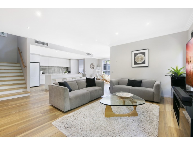 2/14 Heights Drive, Robina QLD 4226