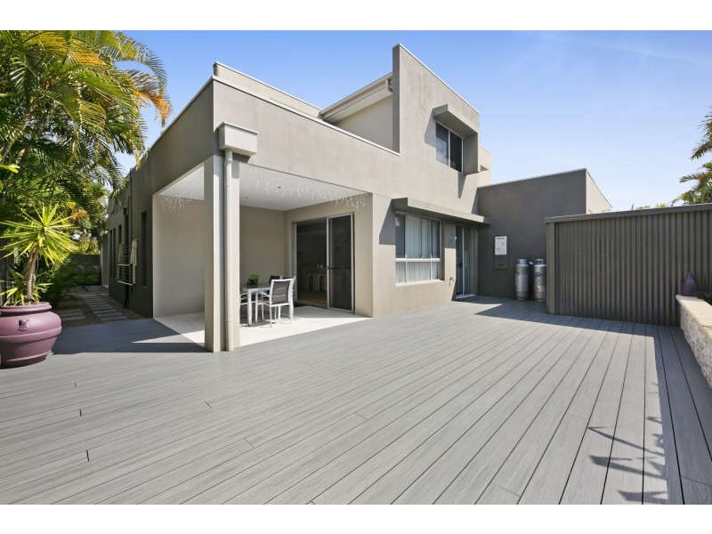 2/14 Heights Drive, Robina QLD 4226