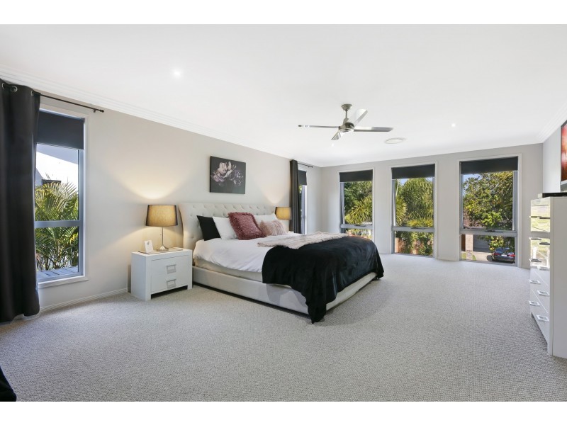 2/14 Heights Drive, Robina QLD 4226