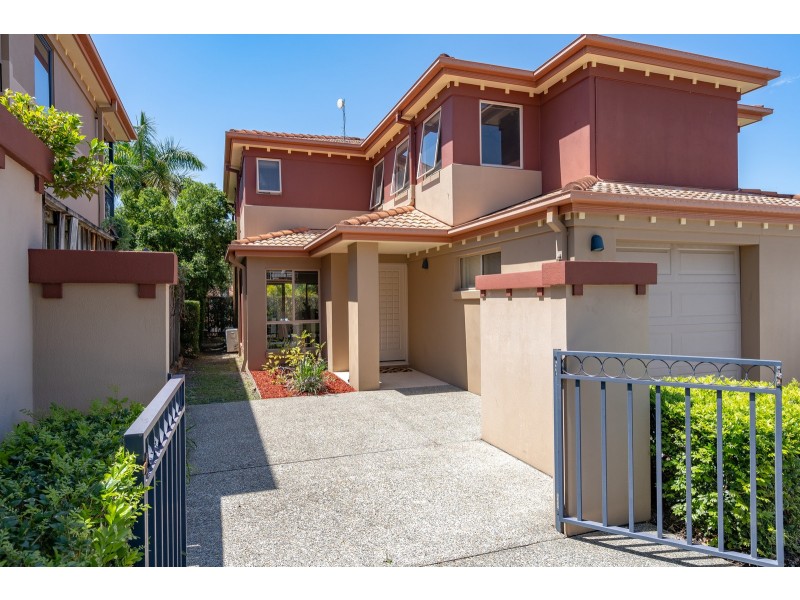 70/4 University Drive, Robina QLD 4226