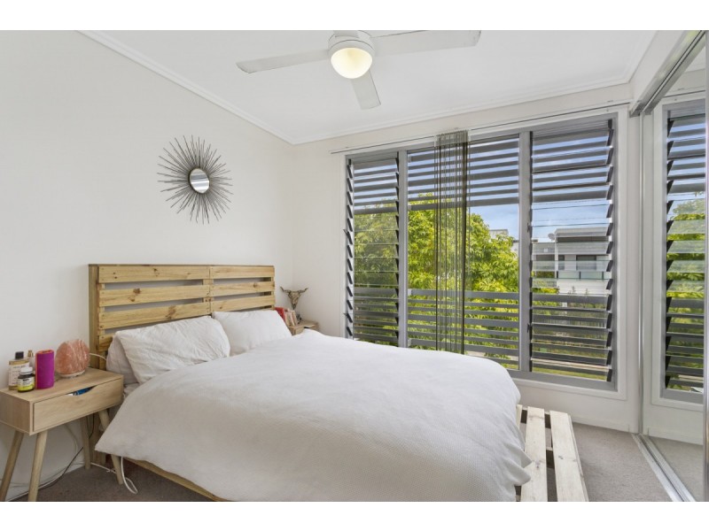 24 Parnell Boulevard, Robina QLD 4226