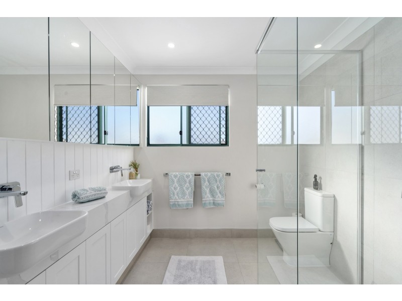 House 14/3 Lee Road, Runaway Bay QLD 4216