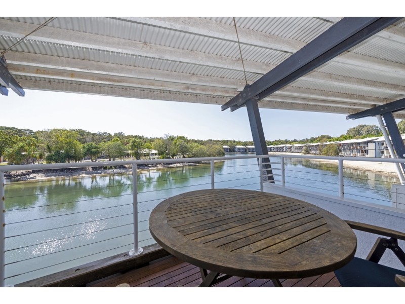 Unit 1905 Island St, Couran Cove, South Stradbroke QLD 4216