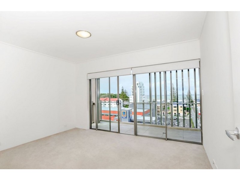 223/1 Toombul Avenue, Miami QLD 4220