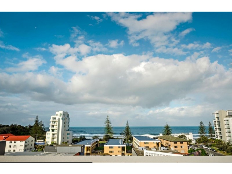 223/1 Toombul Avenue, Miami QLD 4220