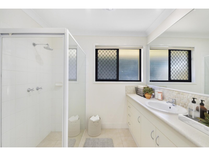 63 Ormeau Ridge Road, Ormeau Hills QLD 4208