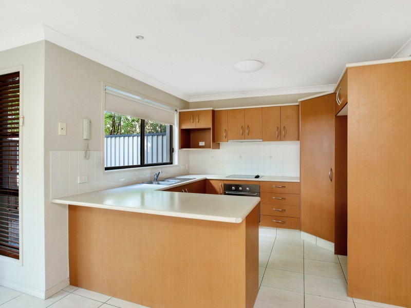 18/2 North Shore Avenue, Varsity Lakes QLD 4227