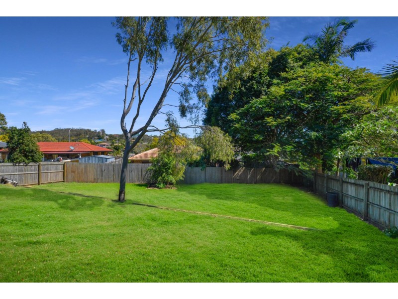 8 Tavuzzi Terrace, Edens Landing QLD 4207