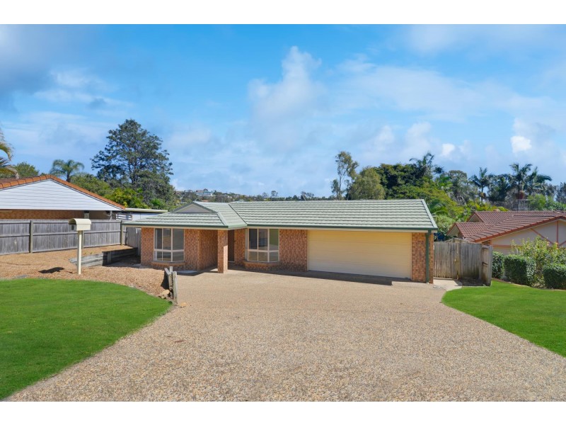 8 Tavuzzi Terrace, Edens Landing QLD 4207