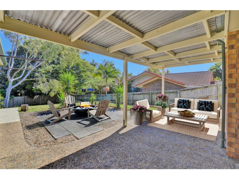 8 Tavuzzi Terrace, Edens Landing QLD 4207