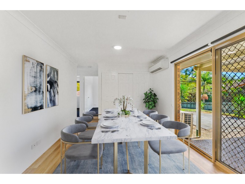 8 Tavuzzi Terrace, Edens Landing QLD 4207