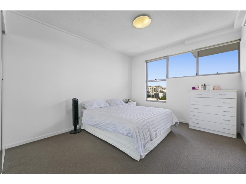 223/60 Riverwalk Avenue, Robina QLD 4226