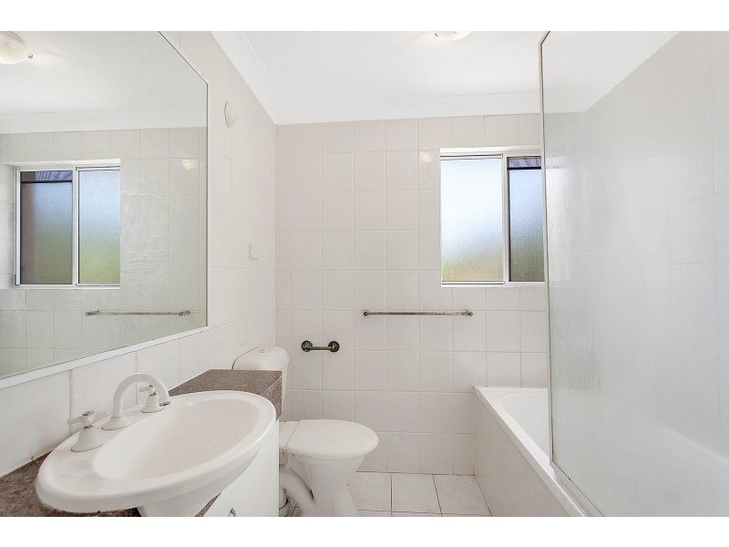 3/4 St Kilda Avenue, Broadbeach QLD 4218