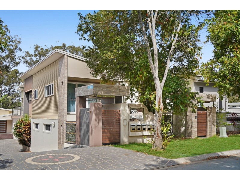 2/23 Andromeda Parade, Robina QLD 4226