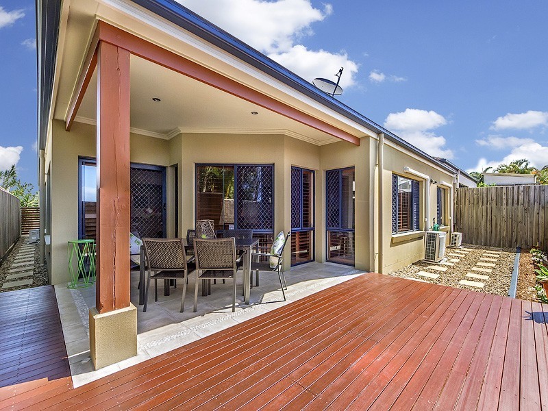 15 Andorra Place, Varsity Lakes QLD 4227