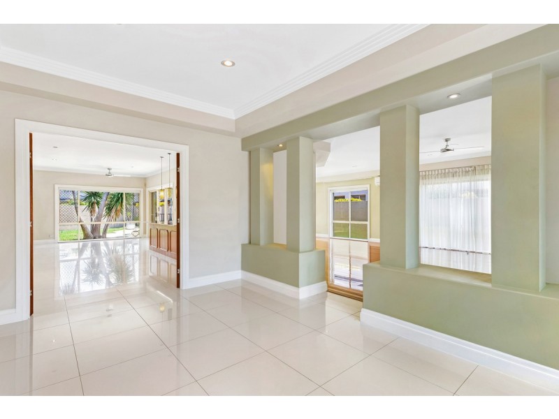 30 Kirralee Drive, Robina QLD 4226