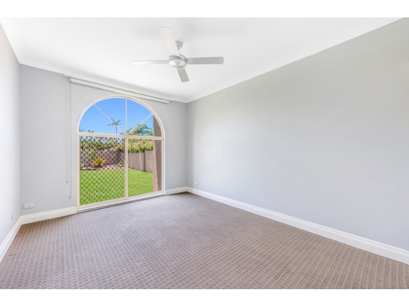 30 Kirralee Drive, Robina QLD 4226