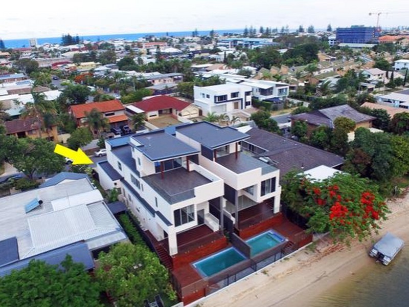 40 Avanti Street, Mermaid Waters QLD 4218