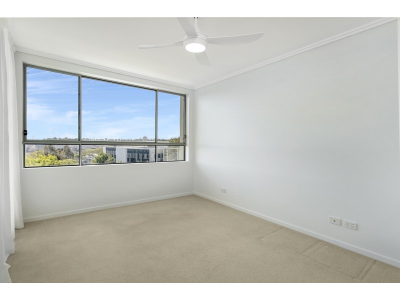 123/2 Riverwalk Avenue, Robina QLD 4226