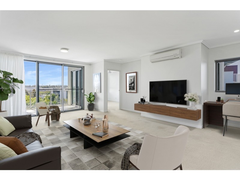 123/2 Riverwalk Avenue, Robina QLD 4226