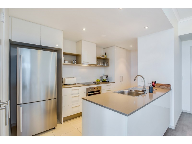 171/133 Laver Drive, Robina QLD 4226