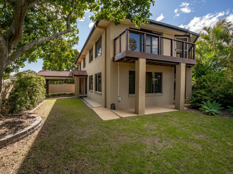 55 Abalone Avenue, Paradise Point QLD 4216