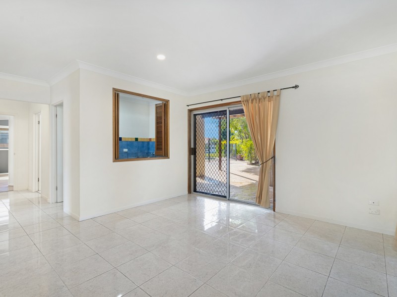 55 Abalone Avenue, Paradise Point QLD 4216