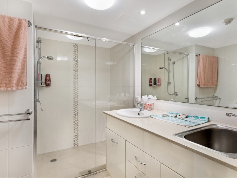 15D/969 Gold Coast Highway, Palm Beach QLD 4221