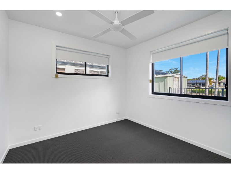 28 Namatjira Court, Broadbeach Waters QLD 4218