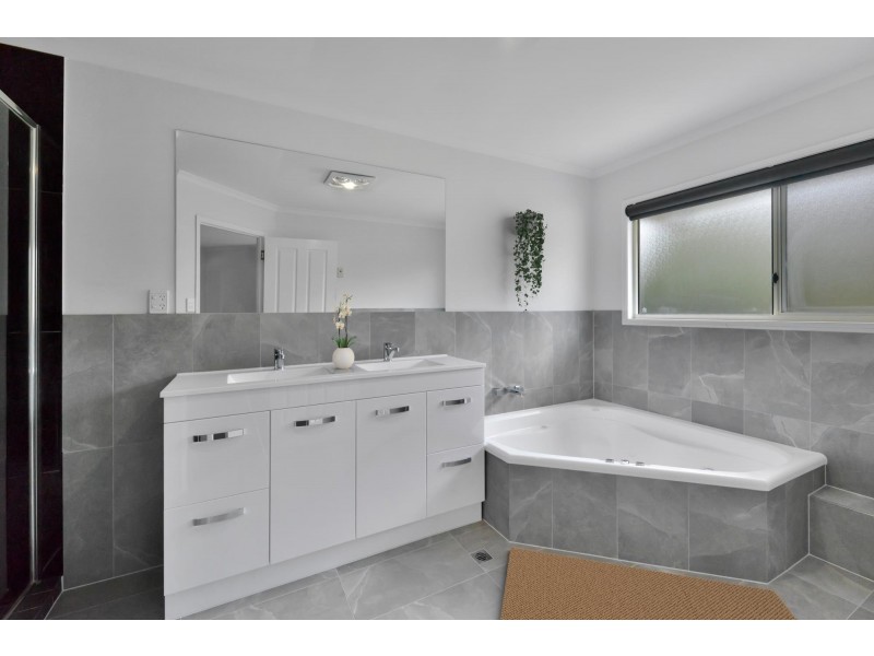 15 Anembo Avenue, Pimpama QLD 4209