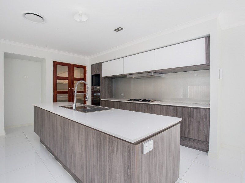 13 Skywatch Circuit, Reedy Creek QLD 4227