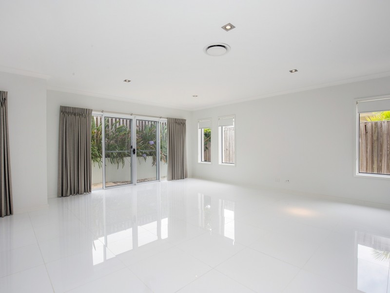 13 Skywatch Circuit, Reedy Creek QLD 4227