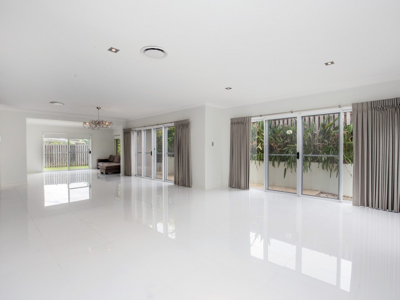 13 Skywatch Circuit, Reedy Creek QLD 4227
