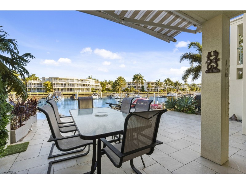 3 Lee Road, Runaway Bay QLD 4216