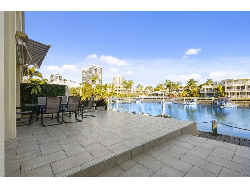 3 Lee Road, Runaway Bay QLD 4216