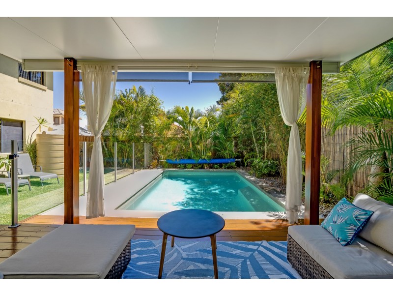 1/4 Leopardwood Circuit, Robina QLD 4226