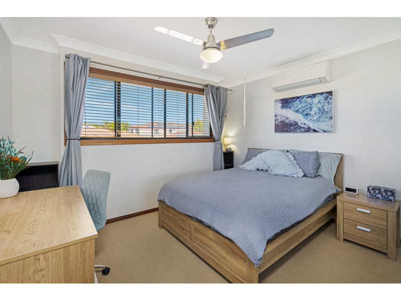 1/4 Leopardwood Circuit, Robina QLD 4226