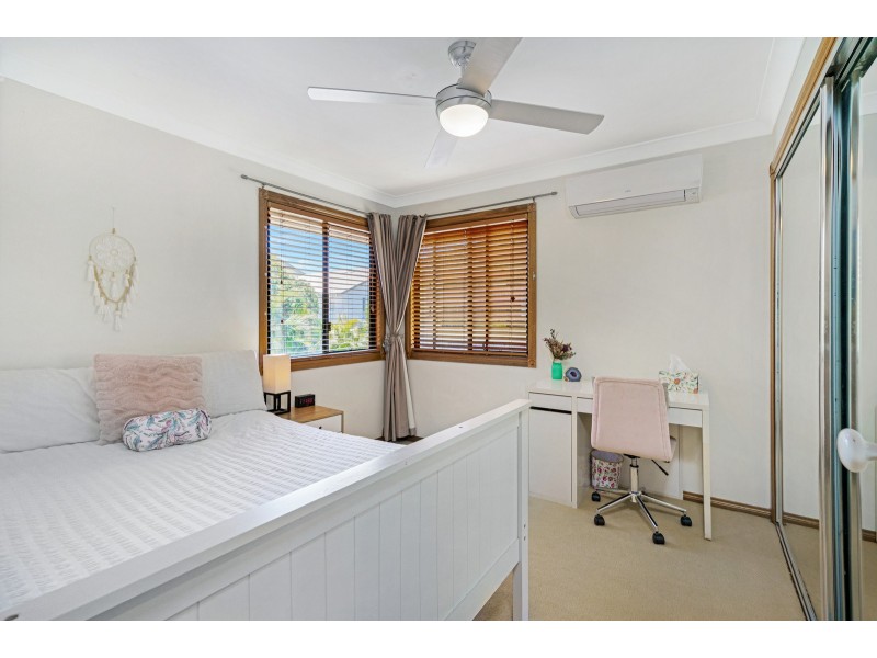 1/4 Leopardwood Circuit, Robina QLD 4226