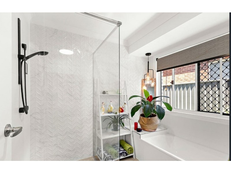 19 Wattle Glen Place, Robina QLD 4226