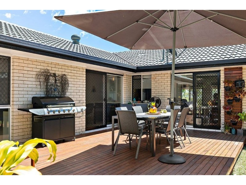 19 Wattle Glen Place, Robina QLD 4226