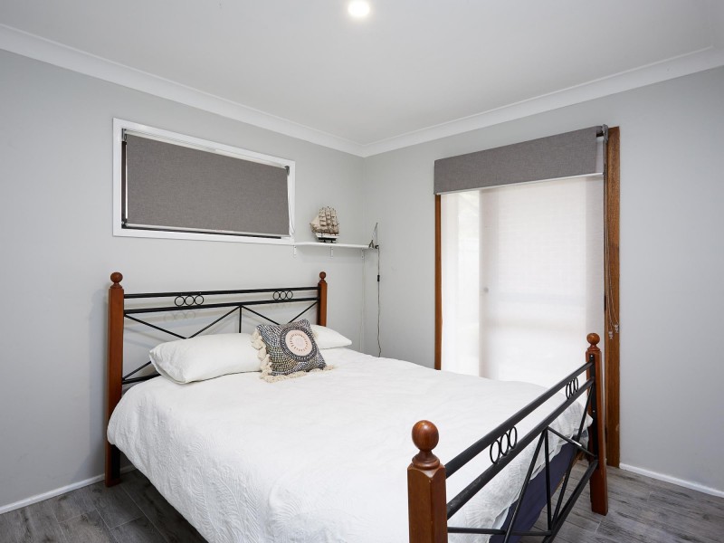 15 Tumbarumba Avenue, Ashmore QLD 4214