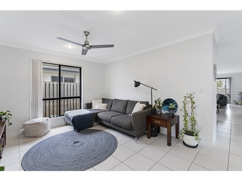 83/19 Santa Barbara  Road, Hope Island QLD 4212